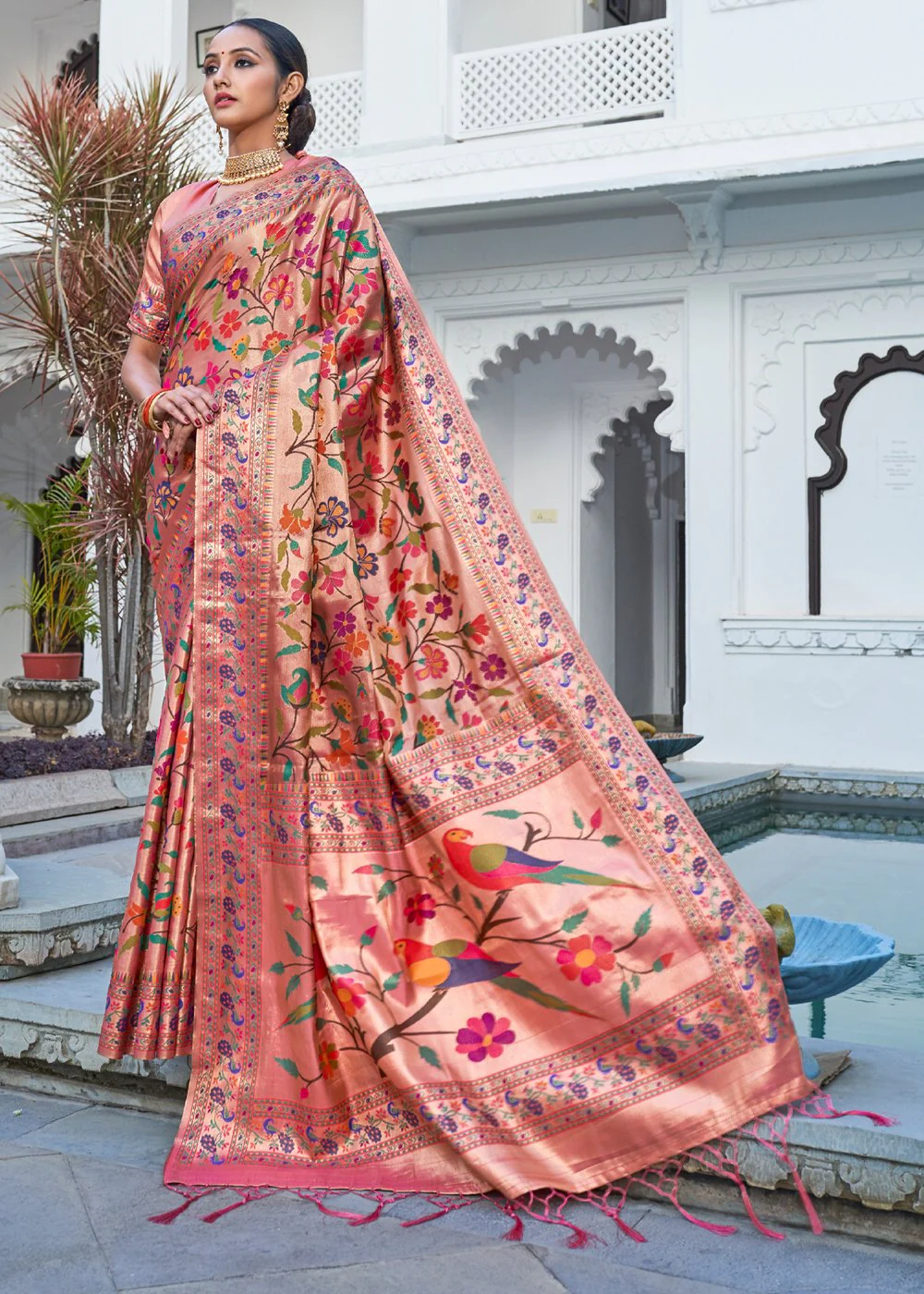 MAHARASHTRIAN CLOTHING CULTURE
