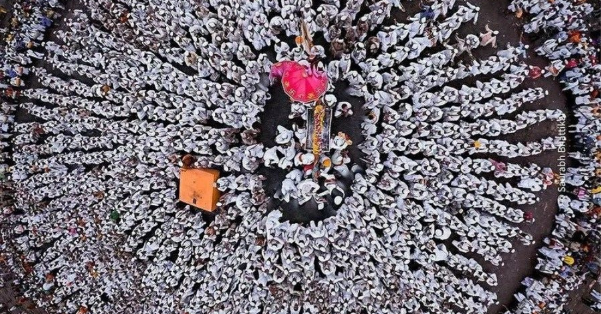 Ringan ceremony - sacred horse ritual in Pandharpur Wari